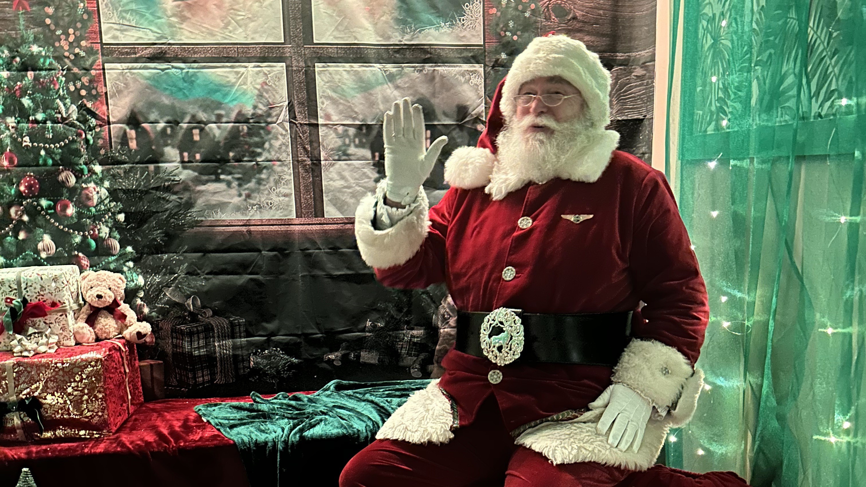 Santa Ste at Acorn & Oak